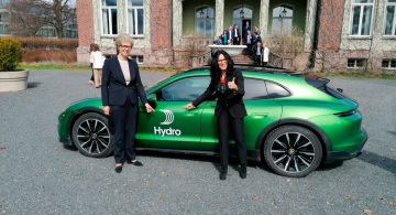 Porsche y Hydro unidos para aumentar la descarbonización de la cadena de suministro